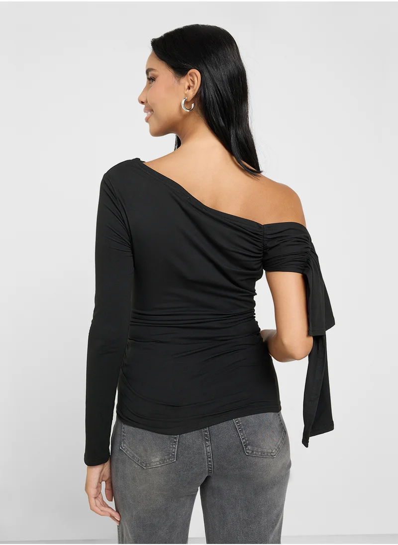 جينجر Drop Shoulder Assymetric Top