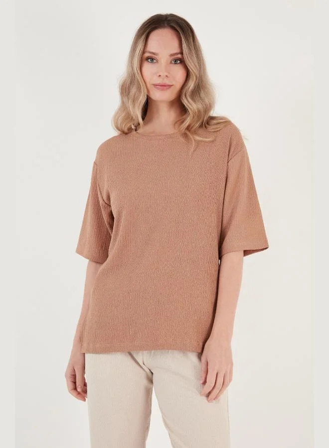 Lela Lela Crew Neck Slit Detail Crinkle Fabric Blouse Women's Blouse 5865365