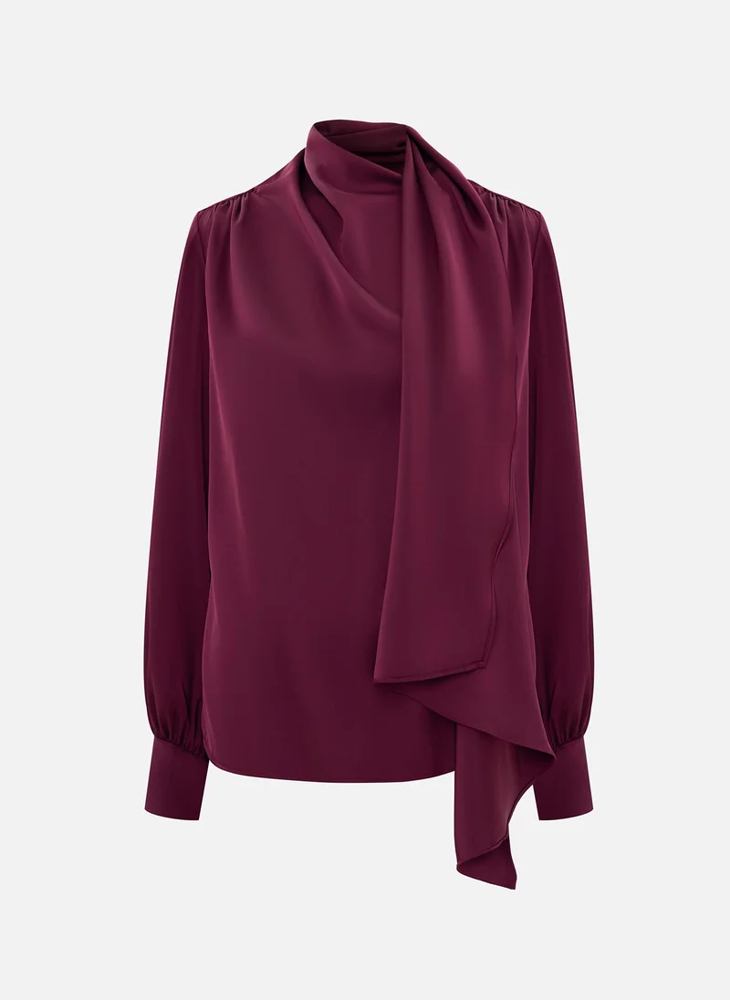 ليتشي بلوزة مع وشاح مزخرف من القماش المتدفق