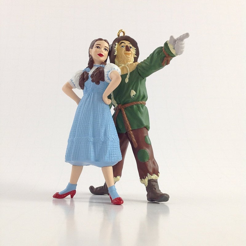 QX8246 Dorothy and Scarecrow 2002 Hallmark Keepsake Ornament
