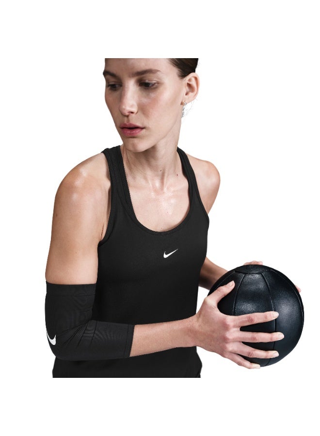 Nike Women’s Nike One Classic Dri-FIT Strappy Tank - Image 2