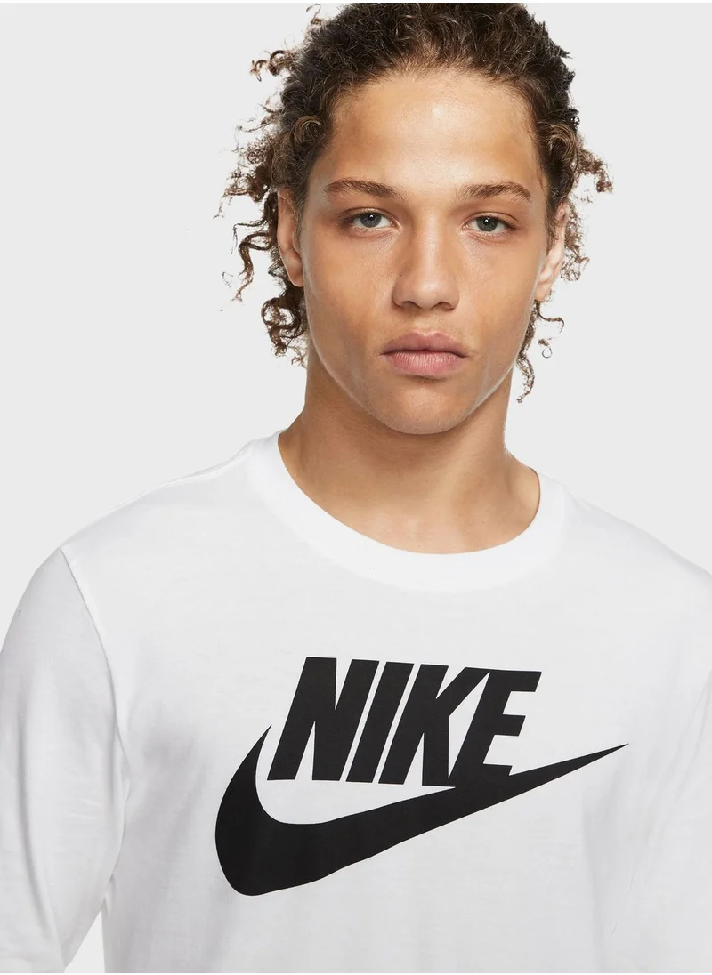 Nike Icon Futura T-Shirt