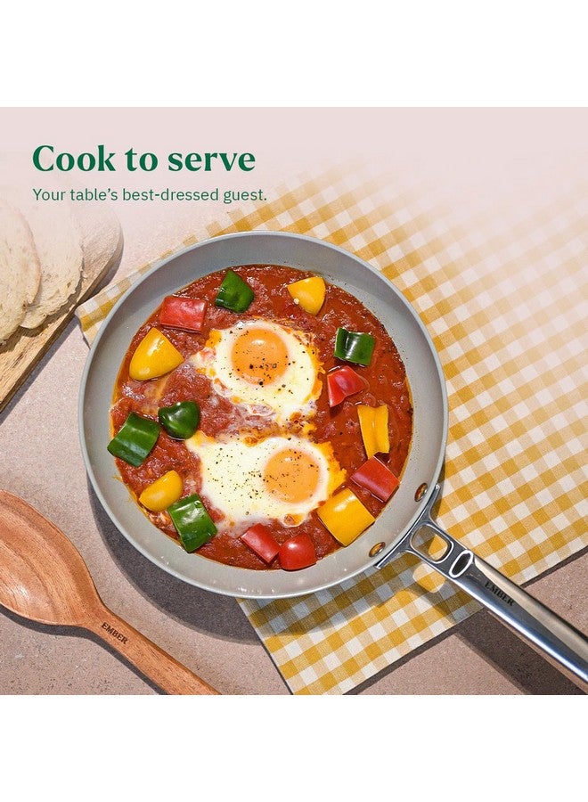 Ember Cookware مقلاة إمبر كوكوير أركيلا سيراميك غير لاصقة 24 سم مقبض فولاذي | 1x ملعقة مسطحة | آمنة للاستخدام على الحث | مقلاة غير سامة | خالية من PFAS و PTFE | سلسلة كابري | تيراكوتا - Image 4