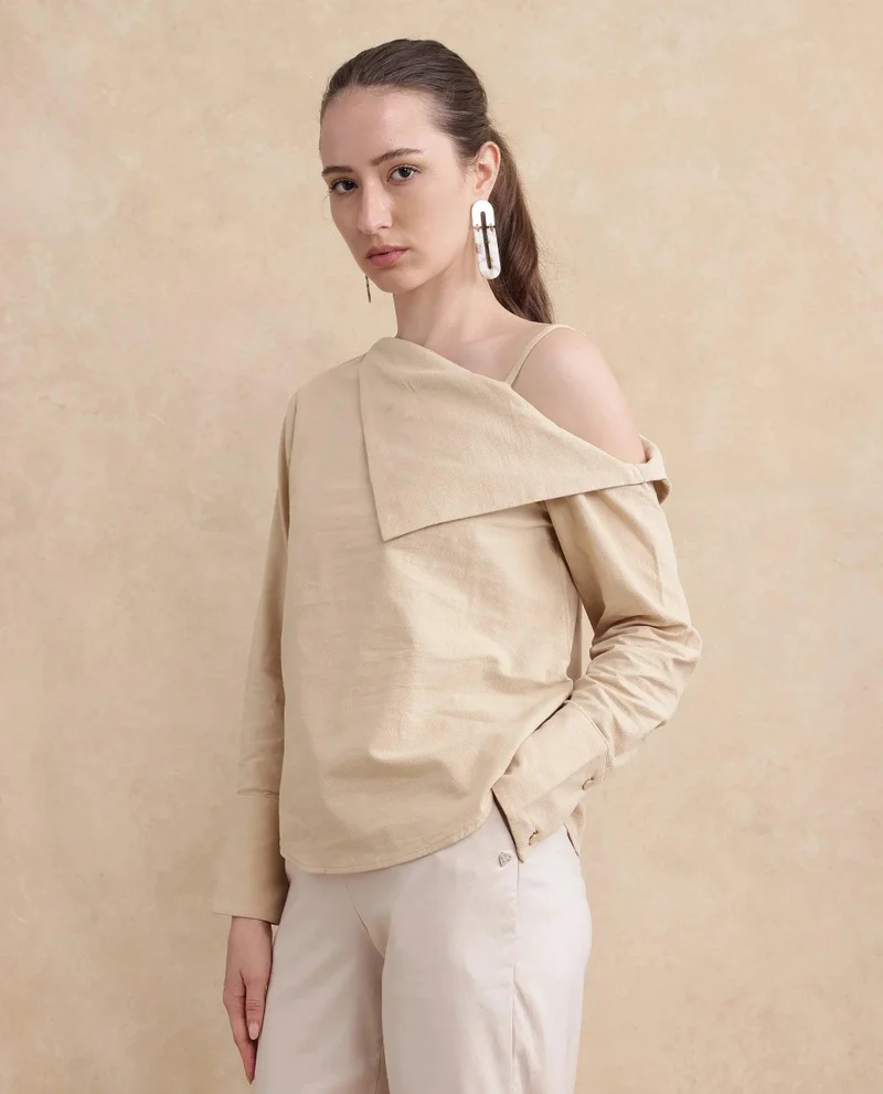 Rareism Women's Bishop Sleeve Plain Top