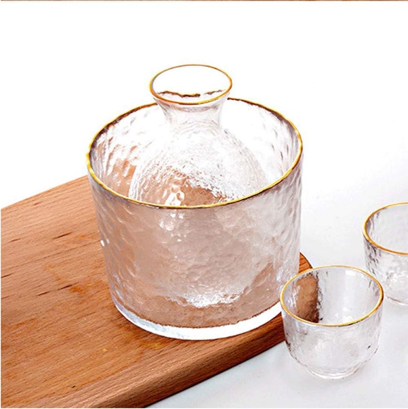 BOLLAER طقم إبريق الساكي، كؤوس ساكي باردة يابانية، تصميم عائم فريد وعصري شفاف، 1 زجاجة إبريق ساكي، 1 خزان ساكي و4 أكواب ساكي للساكي البارد/الدافئ/الساخن، طقم هدايا عيد الميلاد وحفل تدشين المنزل - Image 4