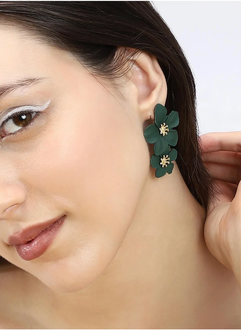 SOHI SOHI Women's The Blossom Drop Earrings For Casual Wear | Emerald Green Colour | Alloy Material | Push Back Closure | MetallicEarrings | Drop Earrings For Women & Girls