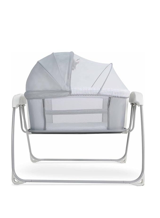 ماستيلا سرير أطفال فاخر من ماستيلا ٤ في ١، أرجوحة مهد، وسرير بجانب السرير للأطفال من عمر الولادة وحتى ٣٦ شهرًا (أبيض)
