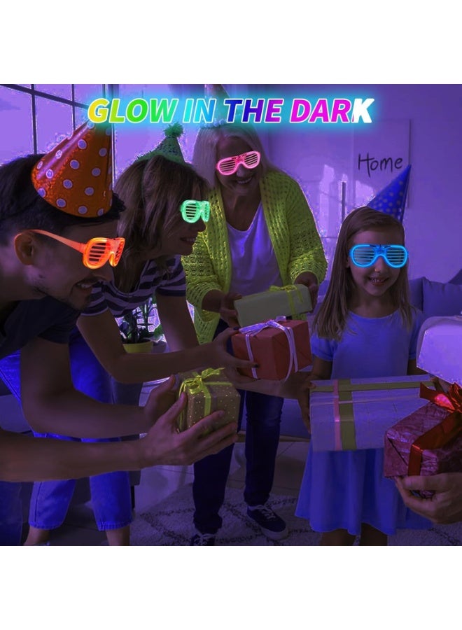 GUDOO مجموعة نظارات حفلات LED مكونة من 12 قطعة: نظارات ملونة تضيء بخمس ألوان مناسبة للحفلات، عيد الميلاد، الحفلات الموسيقية، ولعب الإضاءة. تُضيء في الظلام، ومناسبة للزينة والحفلات للبالغين. - Image 2