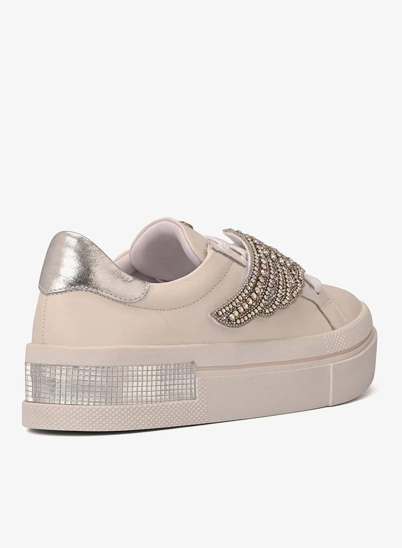 كارمن ستيفنز سنيكرز كريستال وينج بيانكو