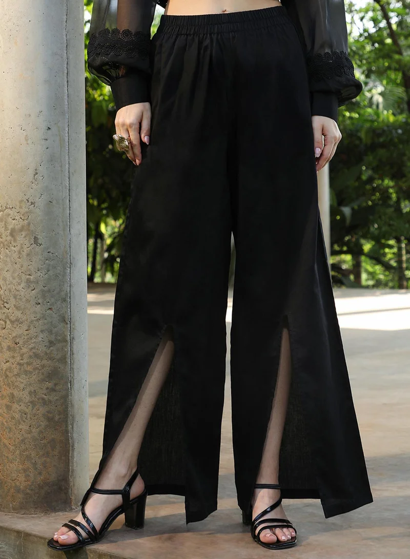  قصة Women's Onyx Black Solid Flared Kurta Set