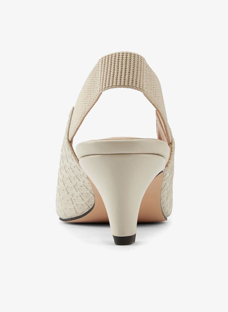 ايل أحذية نسائية بحمالة معدنية بنقش شعار - Image 5