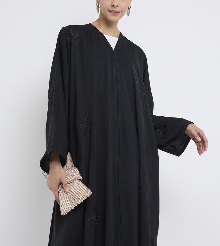ROZA Elegant Embroidered Abaya - Image 3
