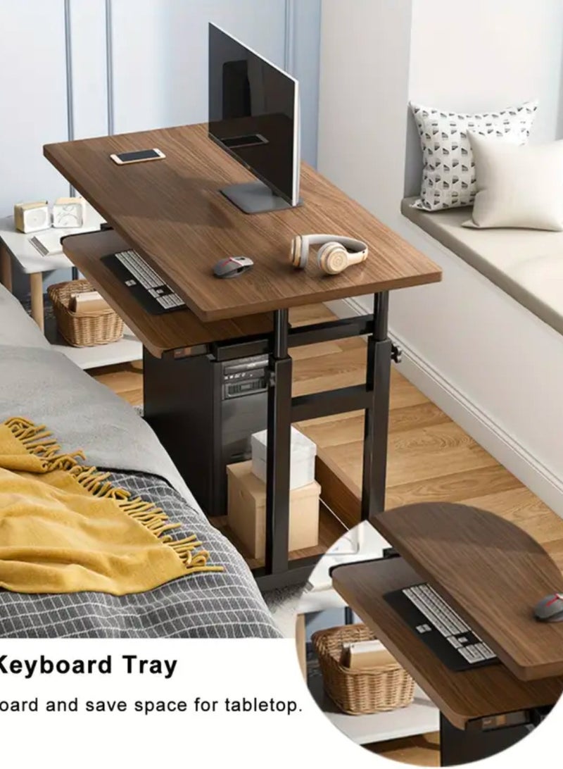 شي ون طاولة كمبيوتر ولابتوب متحركة من SHEE ONE بتصميم خشبي أنيق | طاولة مكتبية بسطح واسع، درج كيبورد، ورف سفلي للتخزين | طاولة عمل ودراسة بجانب السرير أو الكنب | مزودة بعجلات سهلة الحركة وارتفاع عملي | الأبعاد: 80×45 سم - Image 5