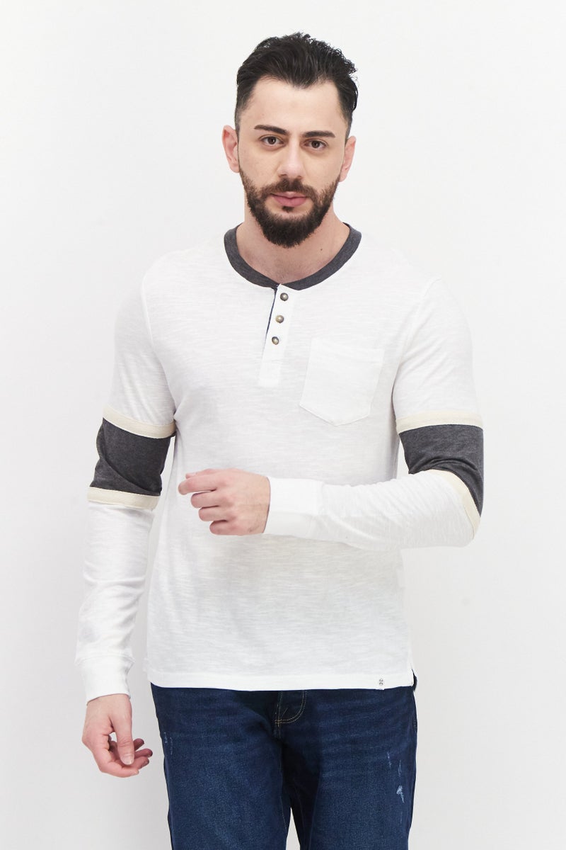 Sovereign Code تي شيرتات رجالية بأكمام طويلة وياقة دائرية، مخطط، أبيض - Image 1