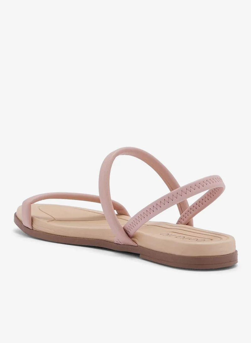 بيرا ريو صندل ميلا المسطح بأشرطة متعددة