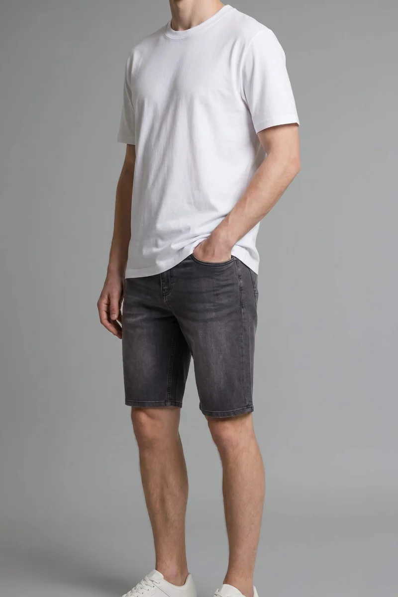 ديفاكتو Regular Fit Belted Denim Bermuda Shorts