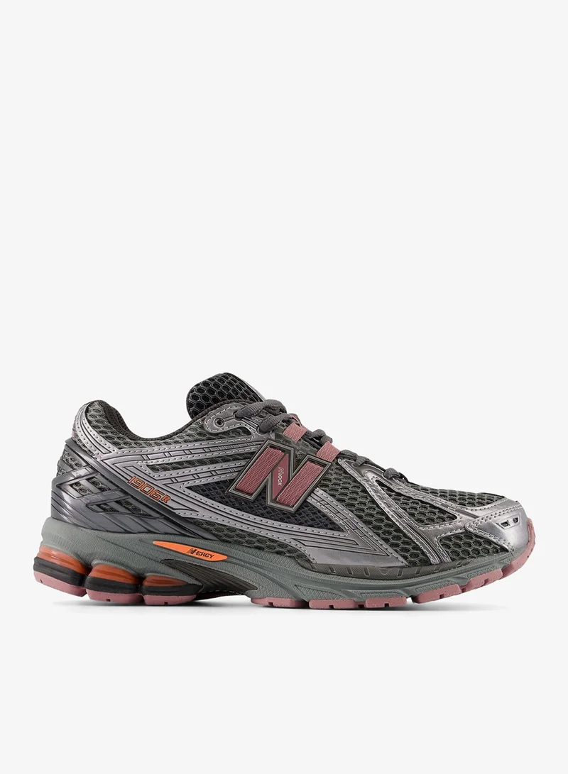 1906R casual Sneakers (Standard Fit)