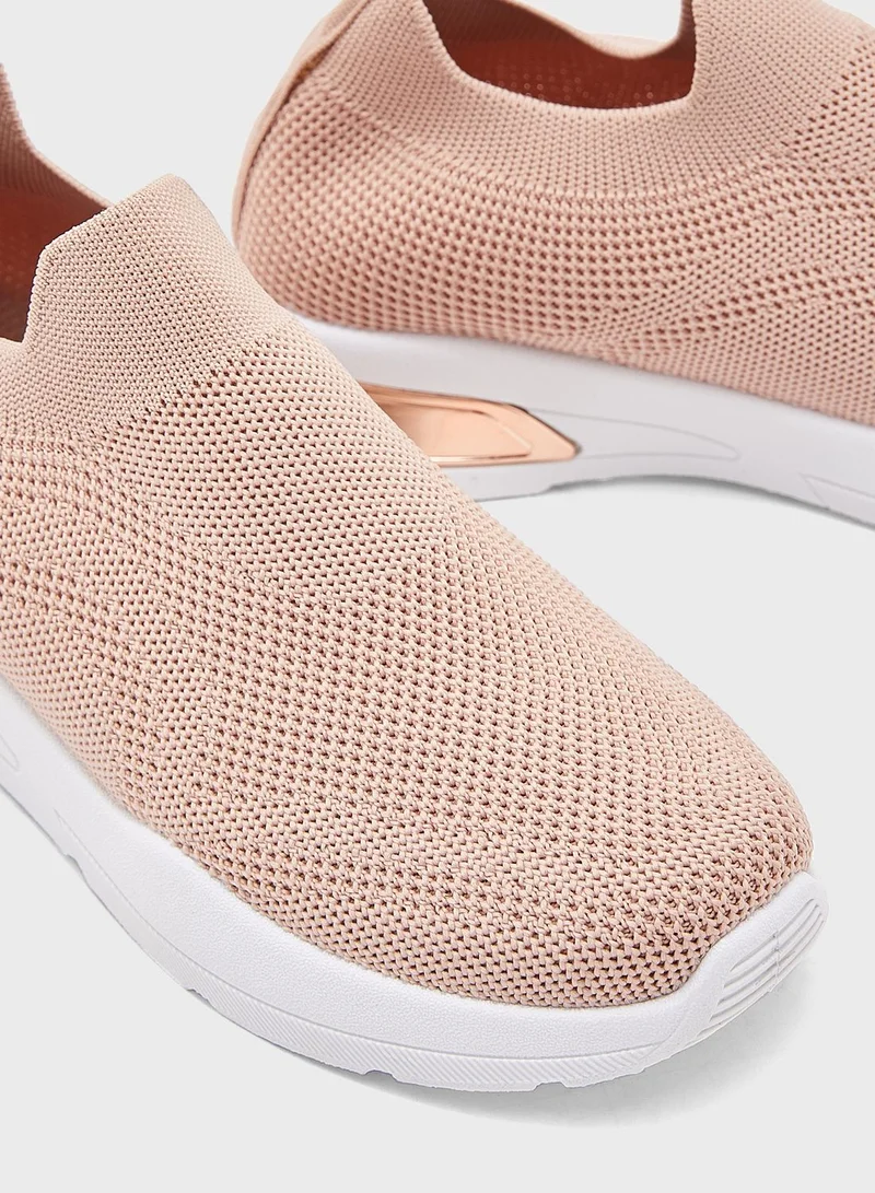 shoexpress Casual Slip Ons