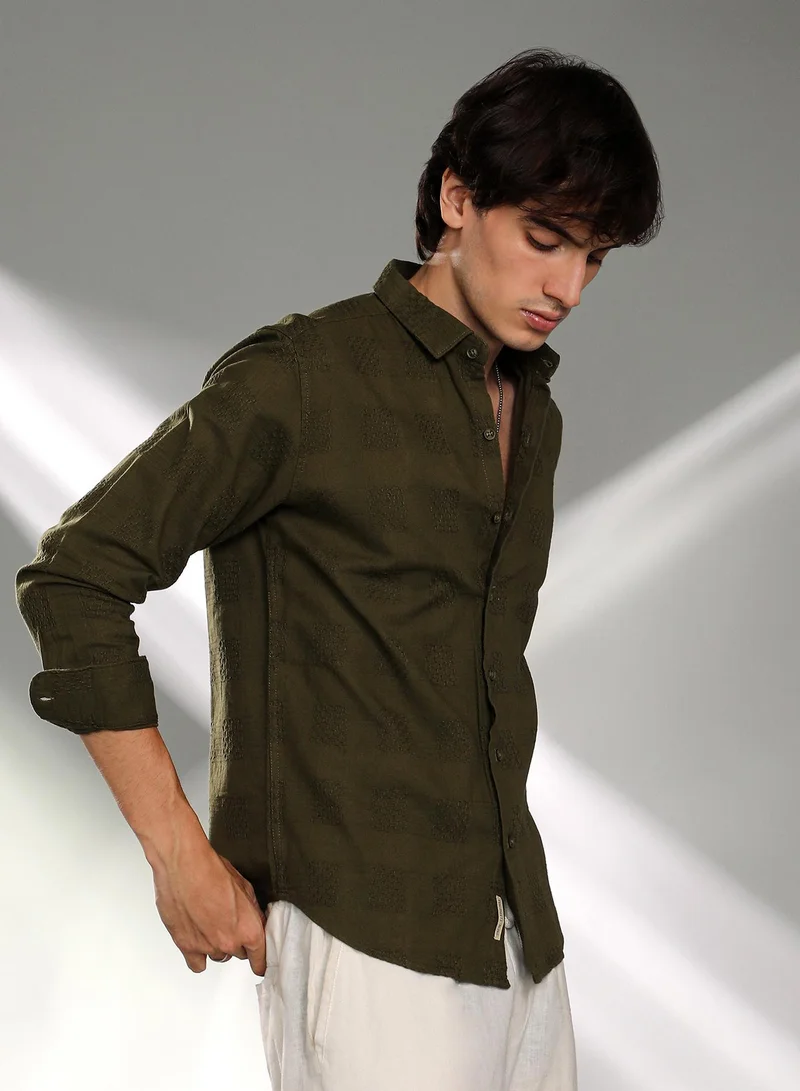Campus Sutra Men's Moss Green Hive-Checkered Shirt For Casual Wear | Spread Collar | Long Sleeve | Button Closure | Shirt Crafted With Comfort Fit For Everyday Wear