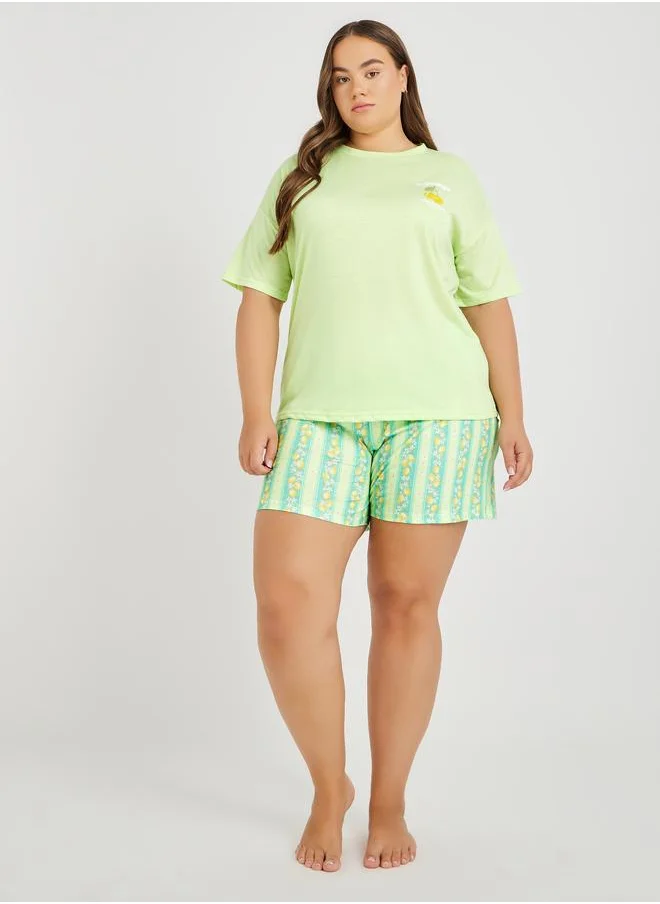 ستايلي Styli Plus Size Lemon Print Dropped Shoulder T-Shirt and Shorts Set