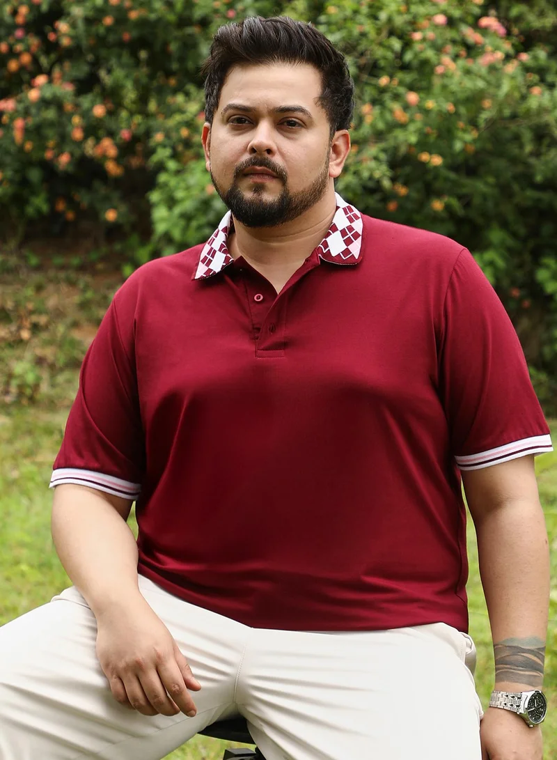 انستافاب بلس Instafab Plus Men Block Argyle-Knit Polo T-Shirt | Jacquard Polo Neck , Short Tipping Cuff Sleeves | Half-Button Closure , Straight Hem | Colourblock | Knit Fabric For Casual & Daily Wear | Wine Red