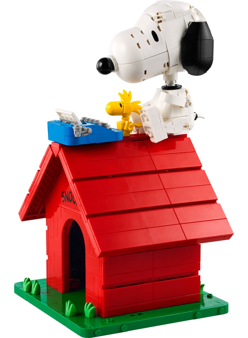 LEGO Ideas Peanuts: Snoopy’s Doghouse Set for Adults 21368 (Age 18+, 964 Pieces) - Image 2