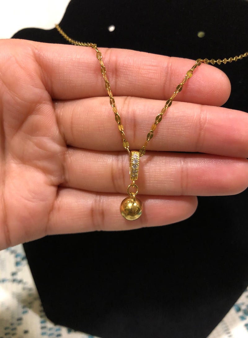 نون-شى سلسال نسائي مصنوع من الاستانلس ستيل مطلي باللون الذهبي عيار 18 ومرصع بالزركون - Image 3