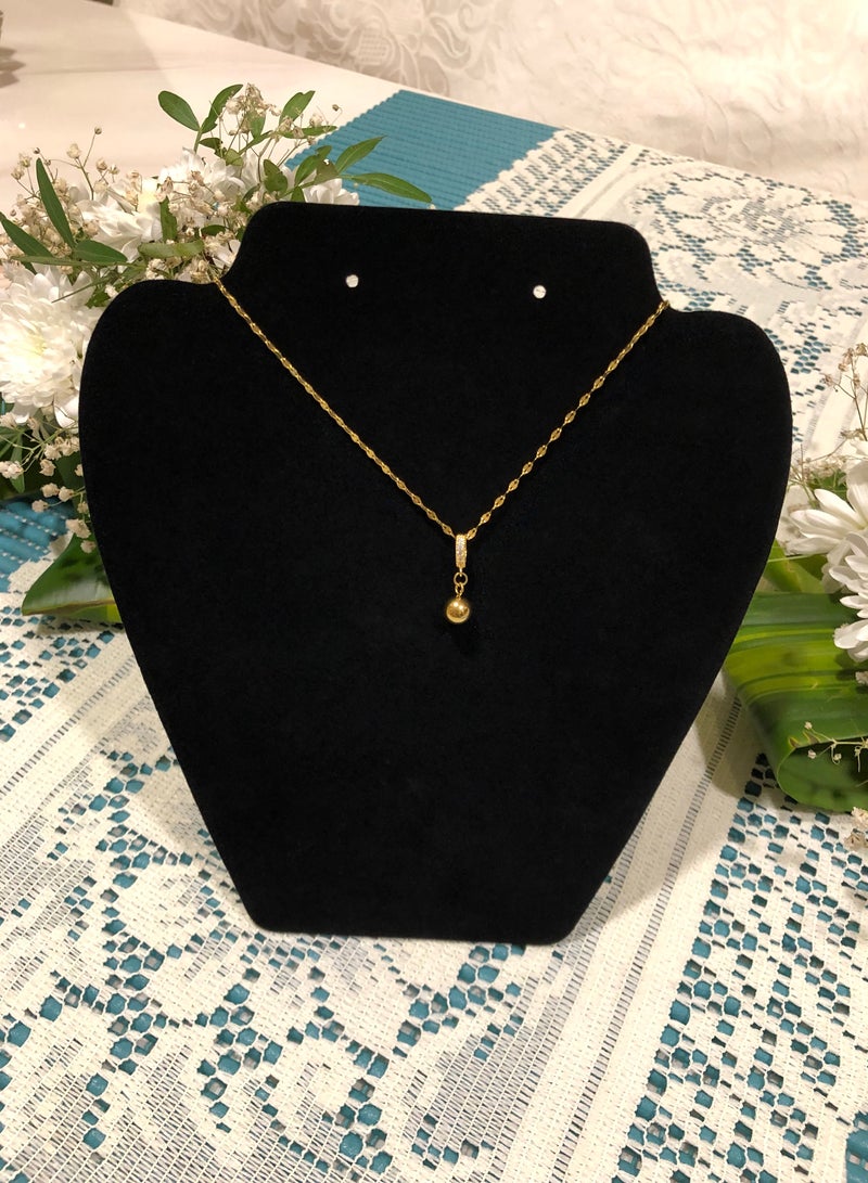 نون-شى سلسال نسائي مصنوع من الاستانلس ستيل مطلي باللون الذهبي عيار 18 ومرصع بالزركون - Image 4