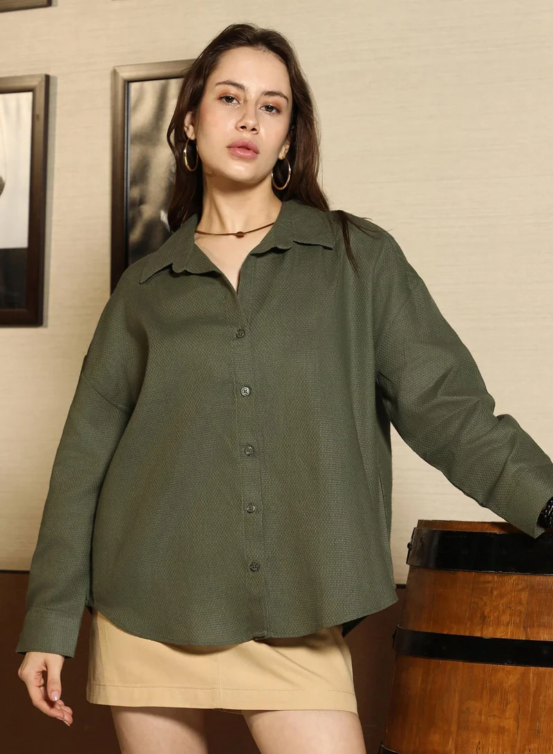 بينيا كولادا قميص نسائي أخضر عسكري واسع من قماش الكانفاس من بينوكولادا