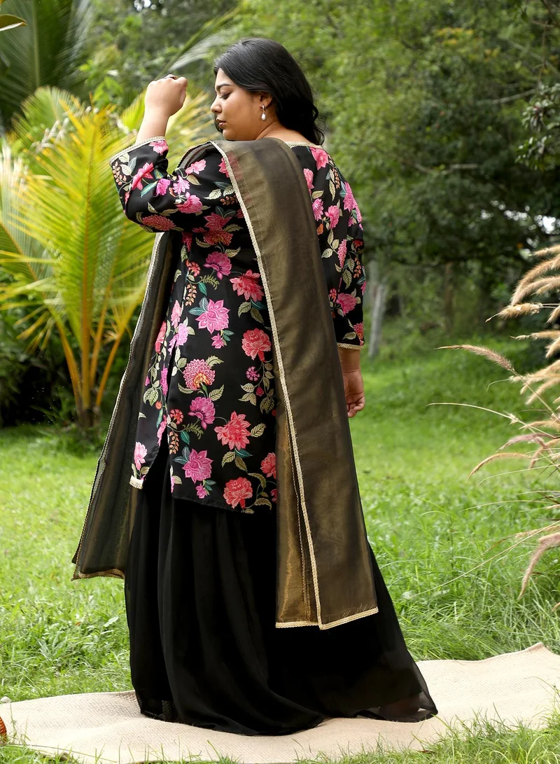 Instafab Plus Instafab Plus Women's Midnight Black Botanical Cluster Kurti Set For Ethnic Wear | V-Neck, Quarter Regular Sleeves | Floral Print Plain Fabric | 3 Piece Kurta Set For Evening & Party Wear