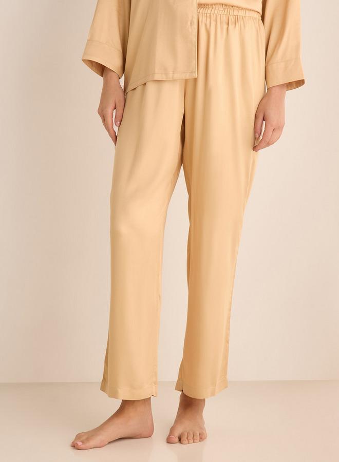 سبلاش فيڤ طقم بيجامة ساتان مزخرف - Image 3