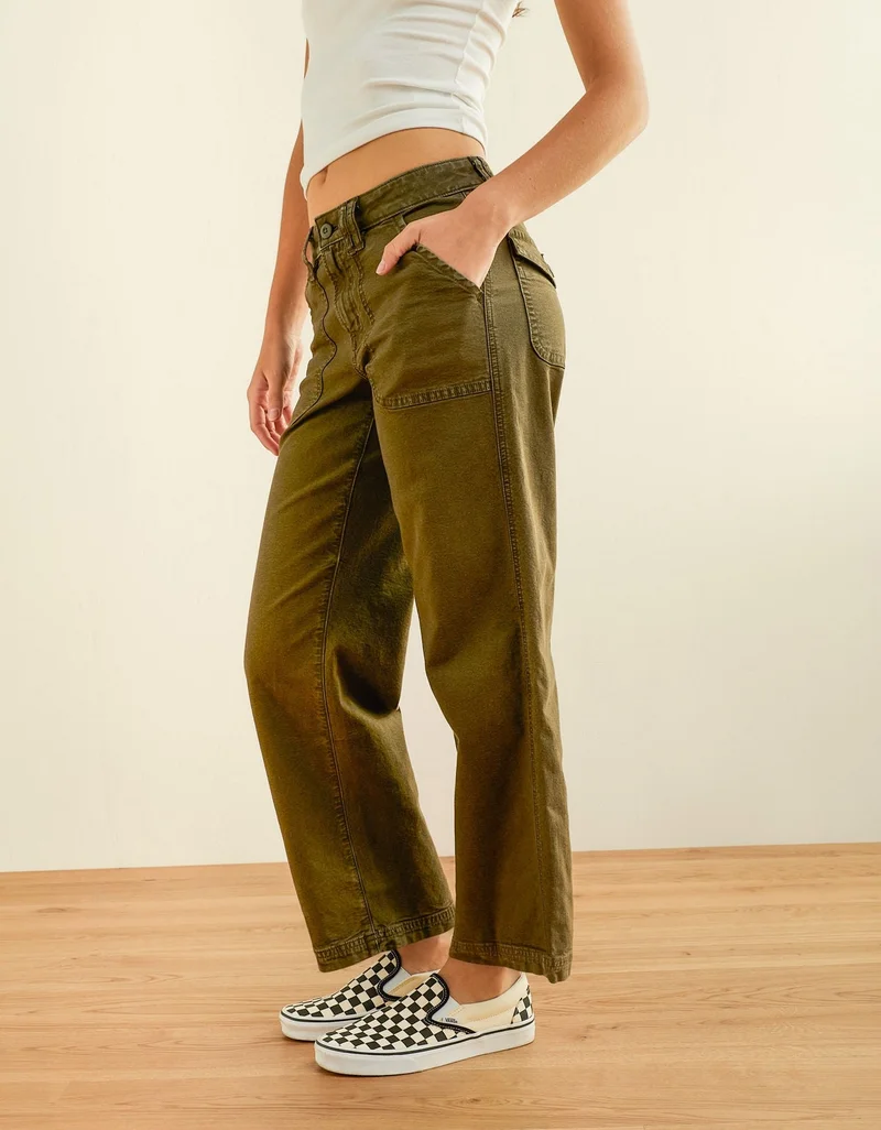 American Eagle  AE High-Waisted Stovepipe Pant for Women | Best Price UAE