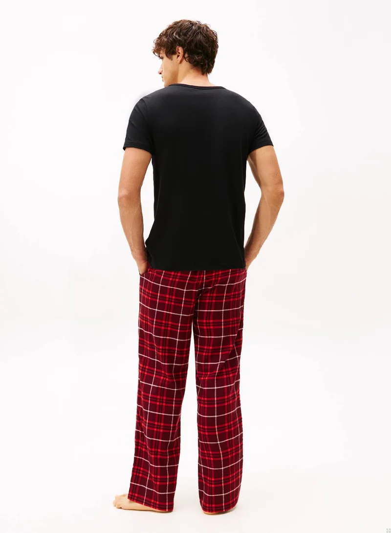TOMMY HILFIGER 3-Pack Signature V-Neck Lounge T-Shirts.