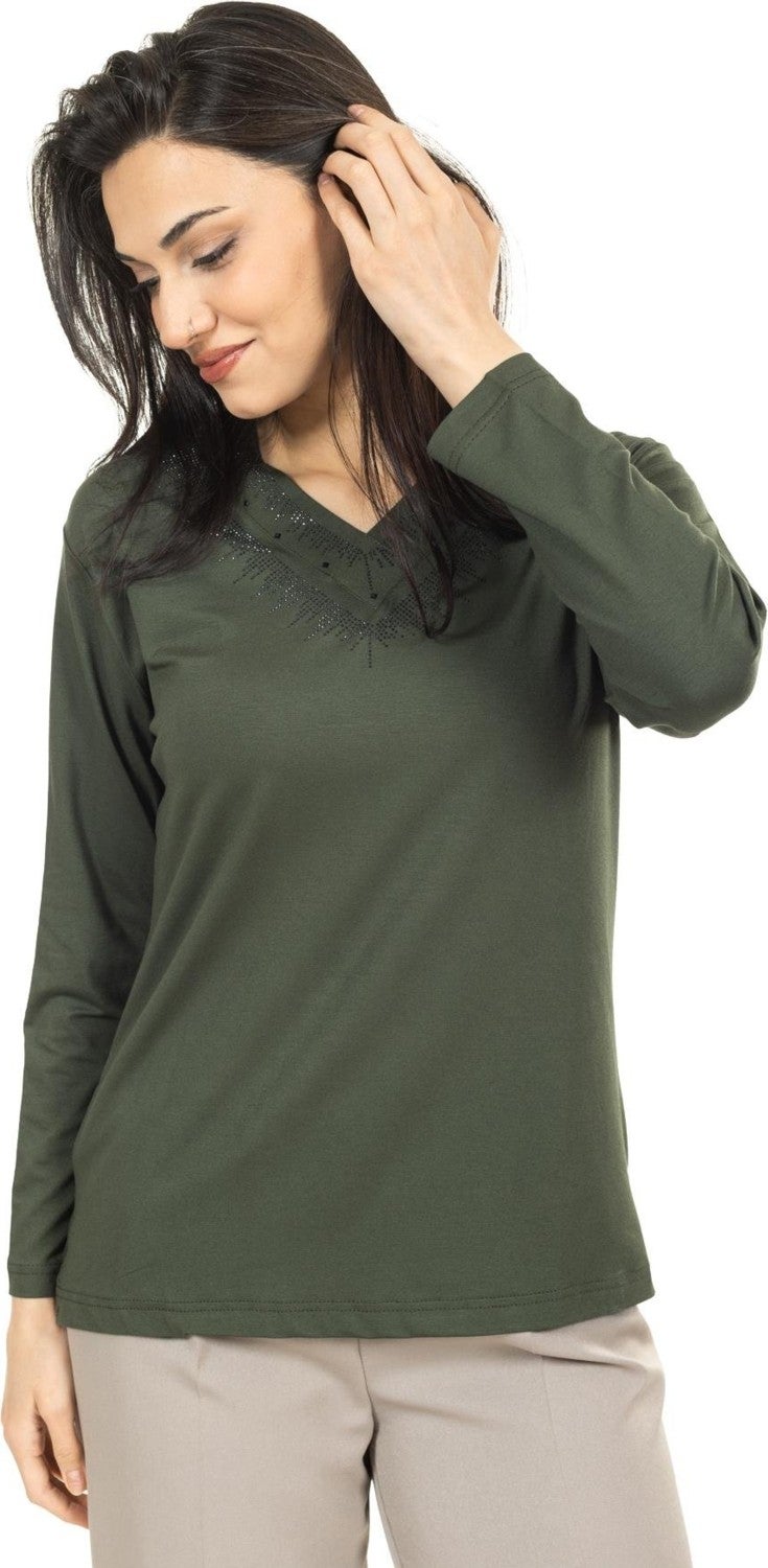 Mutlu City Women Middle Age and Above New Model V Neck Plain Model Mother Cotton Blouse 30565  - Image 3