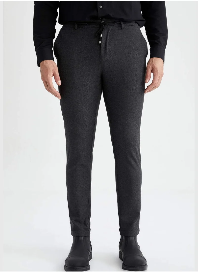 ديفاكتو Man Jogger Fit Woven Trousers