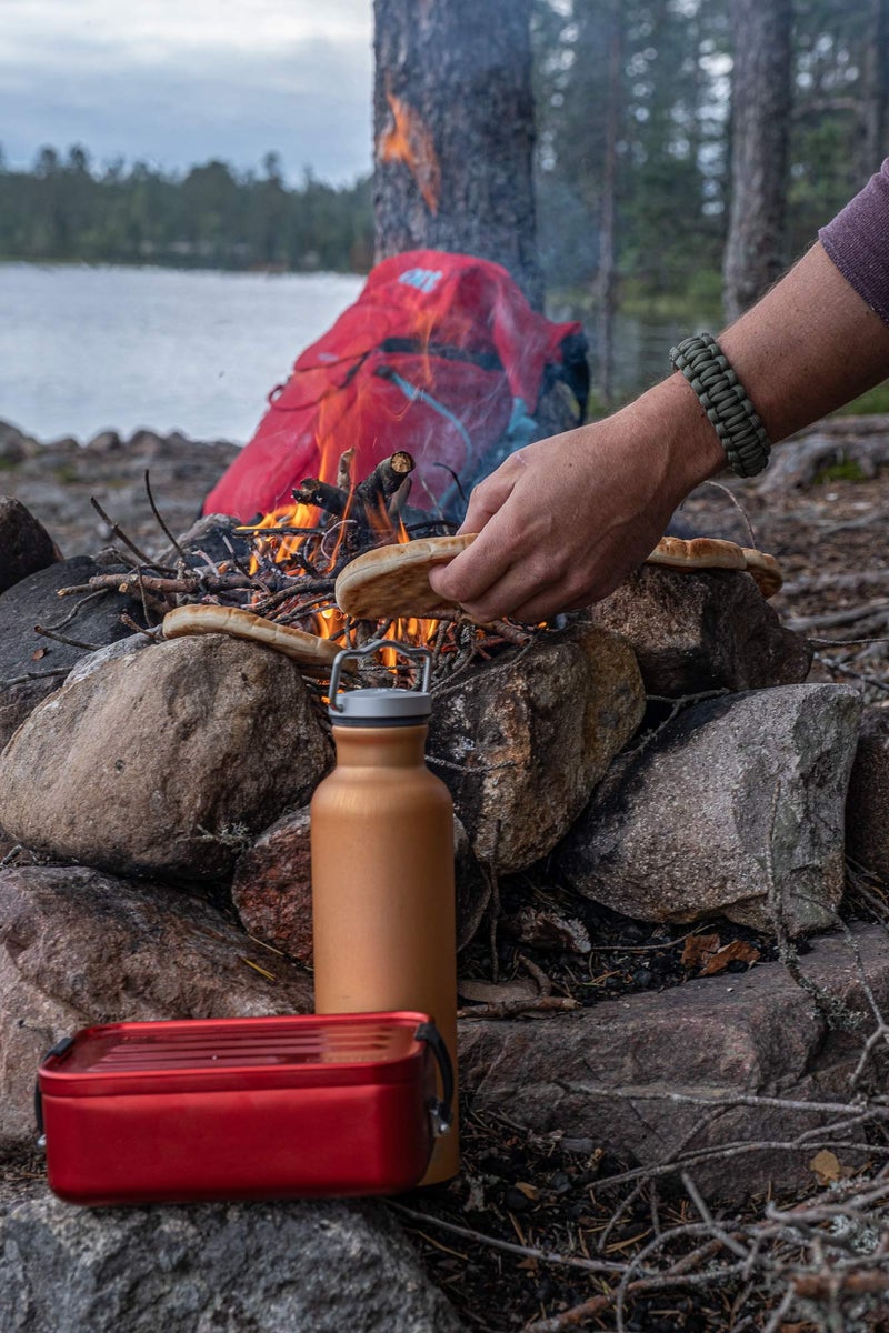 Sigg - Metal Water Bottle - Original - Made in Switzerland - Lightweight - BPA-Free - Carbonated Drinks - 25 Oz - Image 2