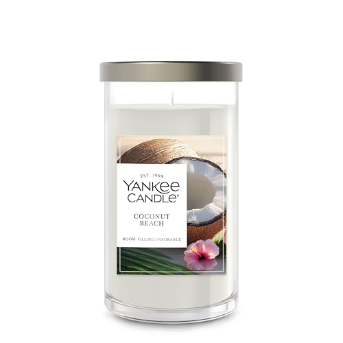 YANKEE CANDLE شمعة يانكي كاندل متوسطة العمود المعطرة مع وقت احتراق يصل إلى 115 ساعة، مزيج شمع نباتي فاخر للاحتراق المتسق، شمعة عمود 14.25 أونصة مع عطر يملأ الغرفة، شاطئ جوز الهند - Image 1
