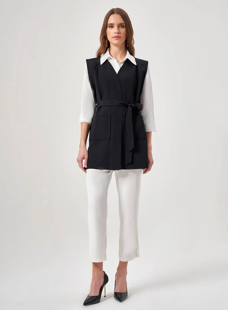 MIZALLE Black Vest With Pockets