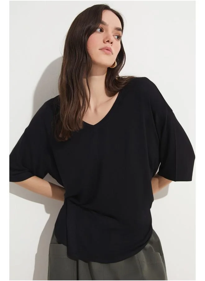 جون June V Neck Loose Fit 100% Cotton Tshirt Black