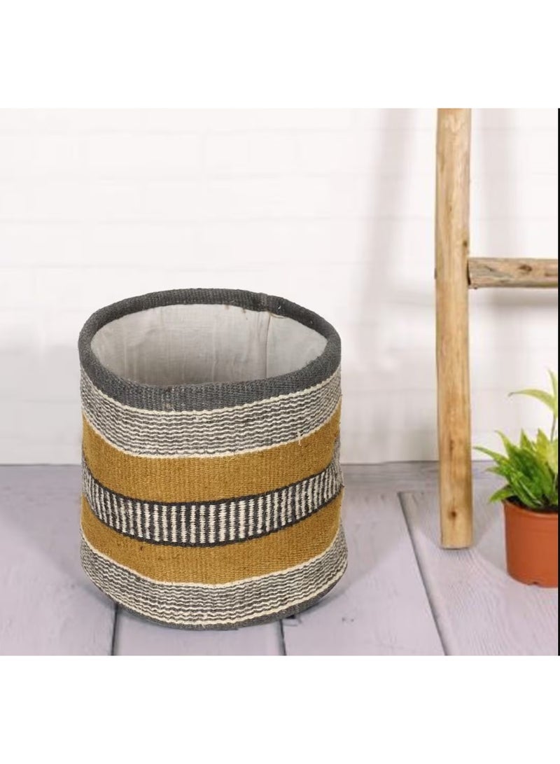 Generic A woven basket with a lining, in black/mustard, made of fabric, featuring a traditional heritage design and attractive colors. It's used to organize and store items in an organized and stylish manner. Dimensions: 20 cm high, 20 cm diameter.  - Image 2