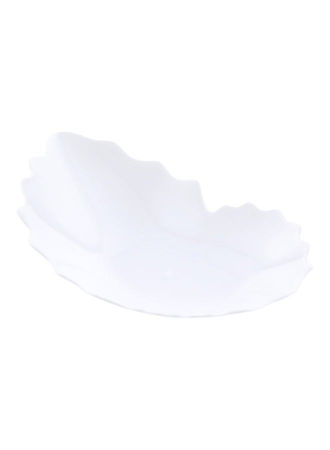 Restaurantware 3.3 x 3.3 Inch Mini Plastic Plates, 100 Disposable Plates - Oyster Shell Shaped, Mini, White Plastic Tasting Dishes, For Appetizers, Desserts, Or Samples, For Parties, Events - Image 1