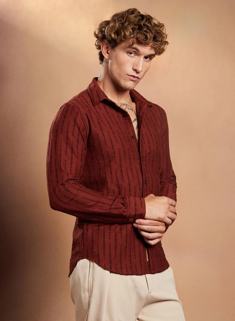 Campus Sutra Campus Sutra Men's Brick Red Tassel-Weave Shirt For Casual Wear | Spread Collar | Long Cuffed Sleeves | Button Closure | Shirt Crafted With Comfort Fit For Everyday Wear