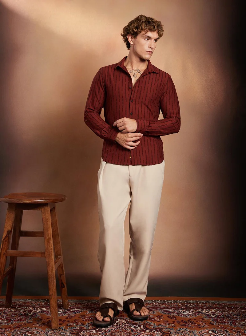 Campus Sutra Campus Sutra Men's Brick Red Tassel-Weave Shirt For Casual Wear | Spread Collar | Long Cuffed Sleeves | Button Closure | Shirt Crafted With Comfort Fit For Everyday Wear