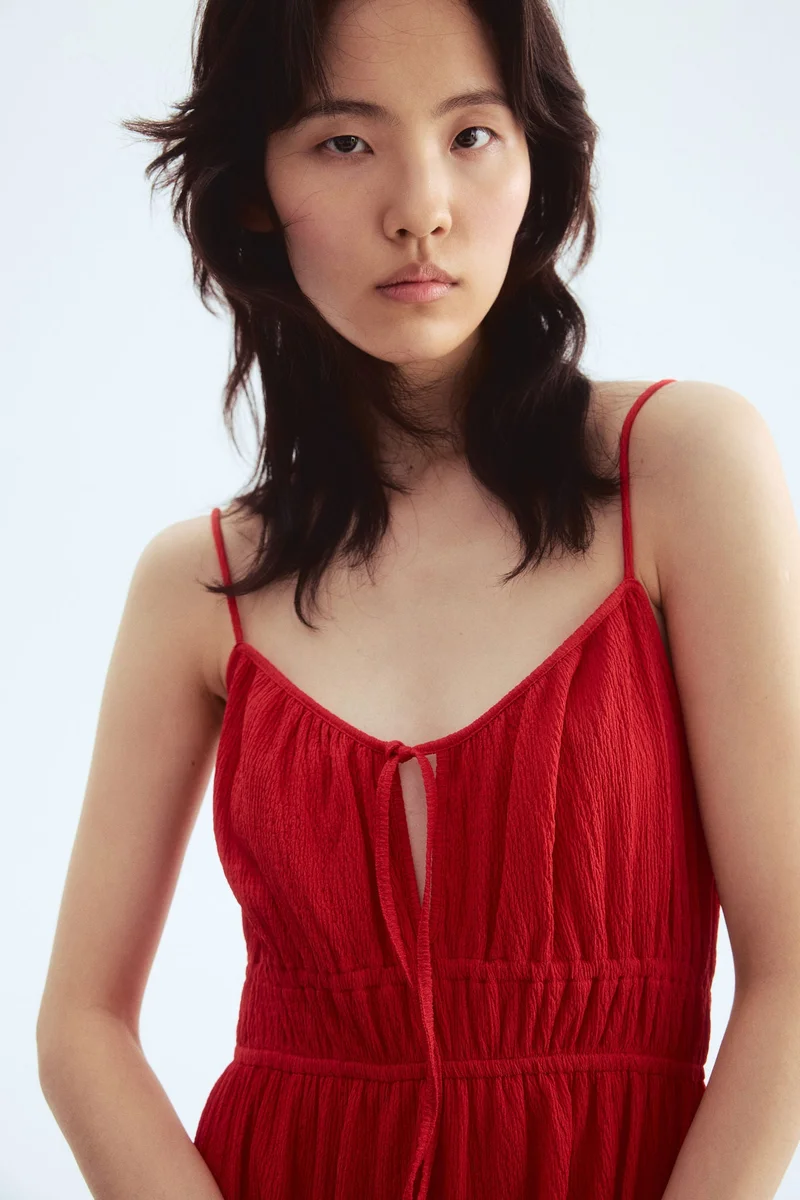 اتش اند ام فستان من الجيرسيه المجعّد