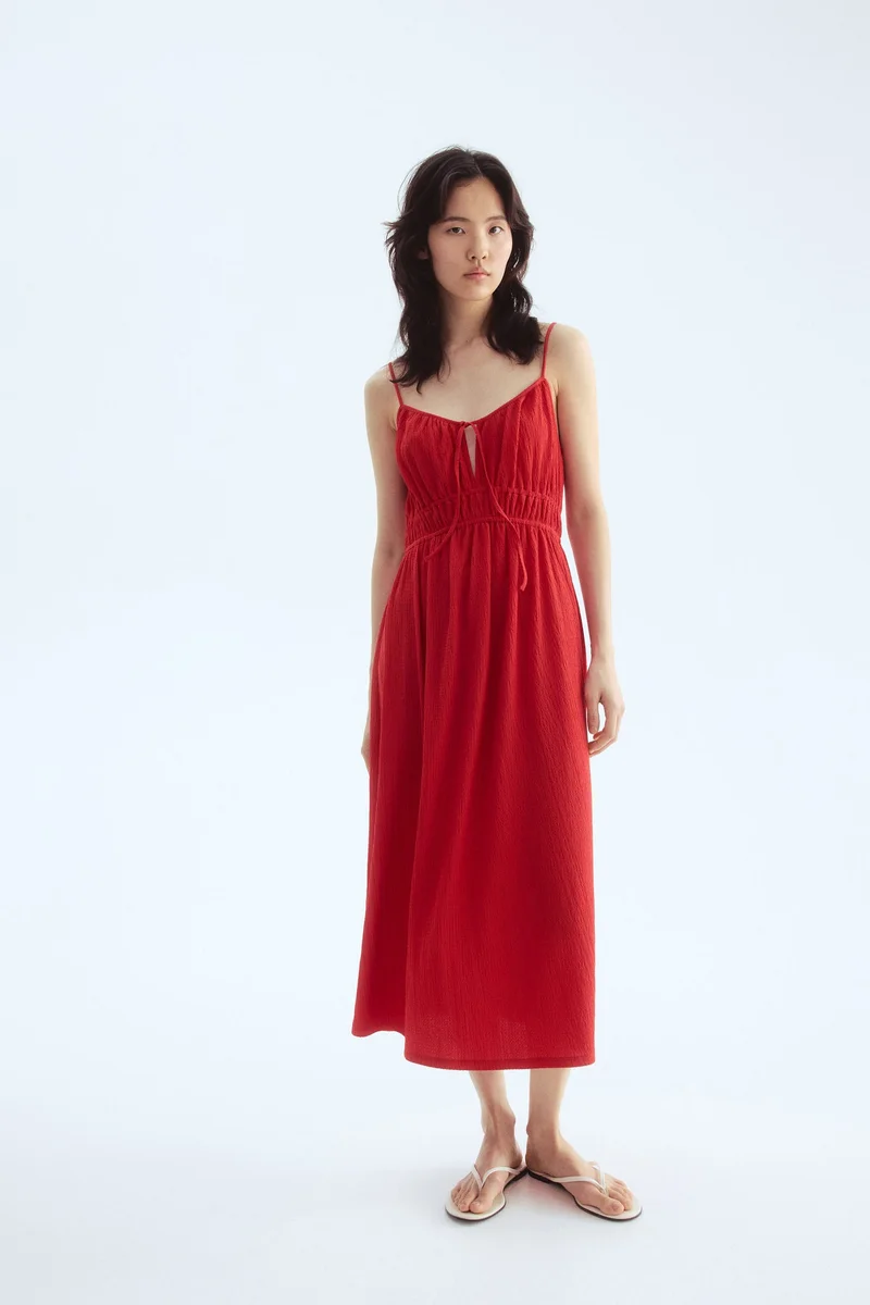 اتش اند ام فستان من الجيرسيه المجعّد