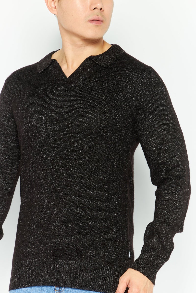 DKNY سويت شيرت رجالي مزخرف بأكمام طويلة، أسود - Image 3