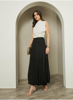 maxi length baloon skirt with side seam conceal zipper