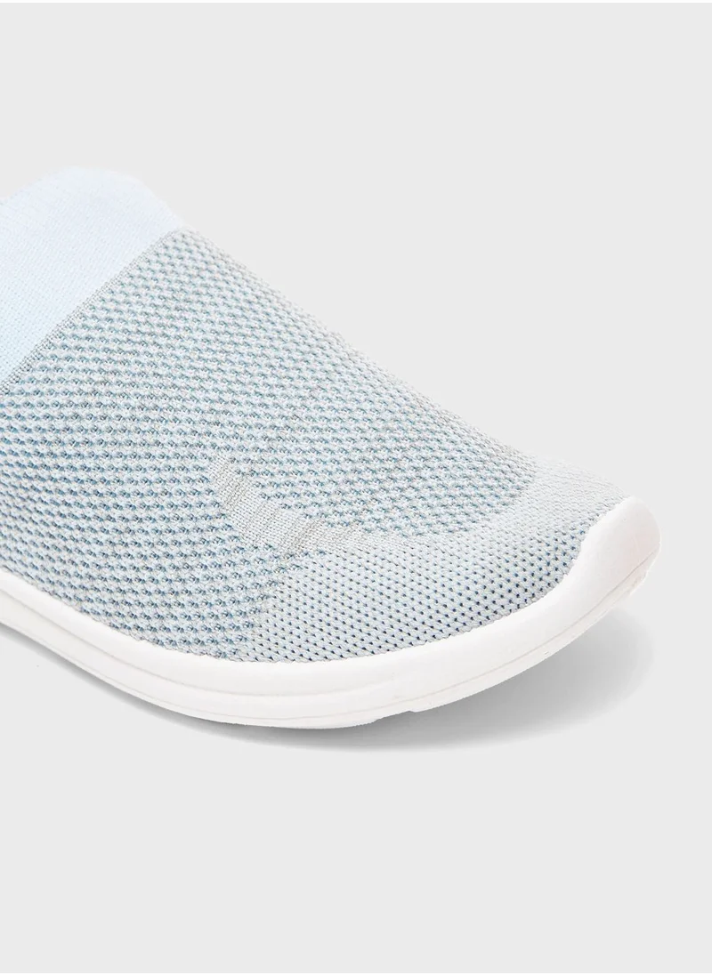 Oaklan by Shoexpress Youth Low Top Slip On Sneakers