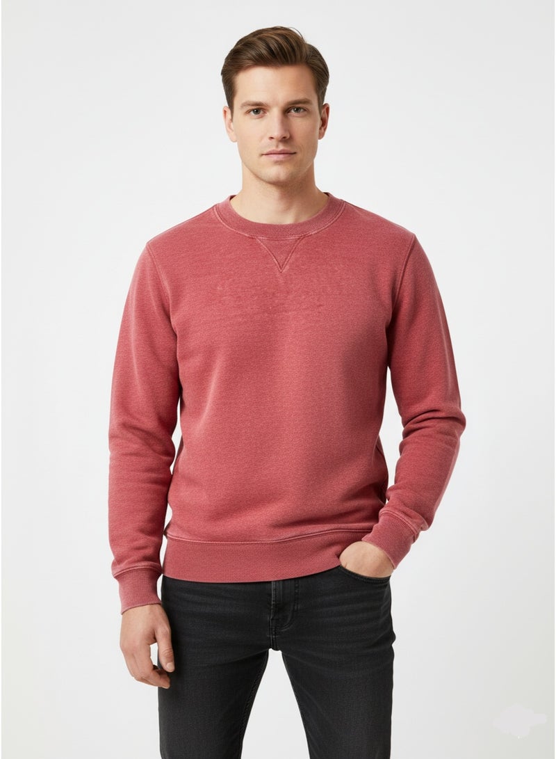 LOUD UNIVERSE سويت شيرت رجالي بياقة دائرية - سويت شيرت طويل الأكمام غير رسمي | مزيج قطن ناعم - Image 1