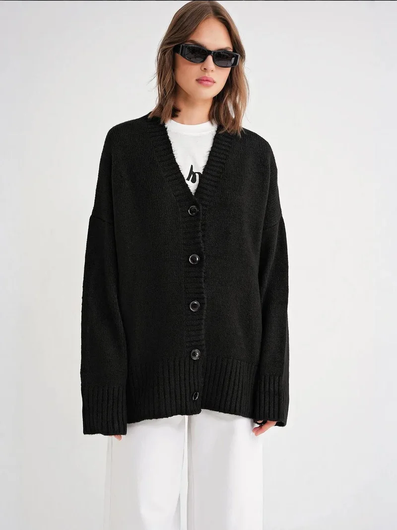 Mixray Black Mixray Buttoned V-Neck Ribbed Knit Cardigan for Women | Best Price UAE